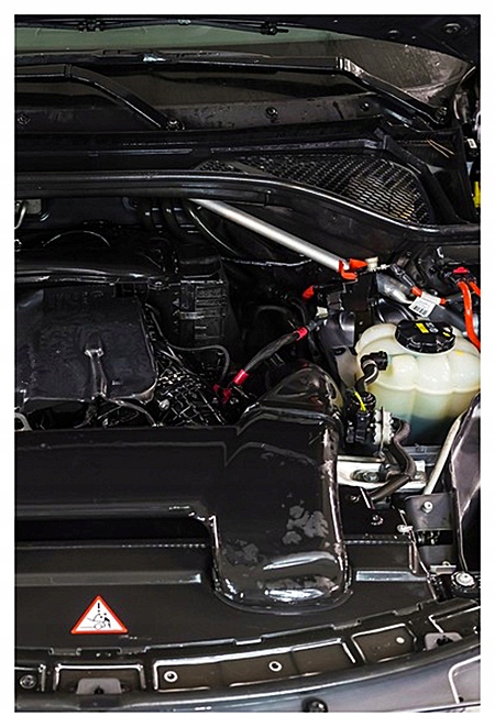 Y4X46 K2 SPEC AUTOLAND VERS NETTOYAGE MOTEUR 700ML 002340