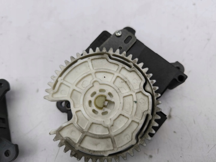 TOYOTA YARIS PETIT MOTEUR CAPOTS CONDUIT D'AIR 2012 CZ1138002800PLS