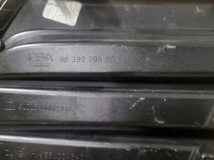 OPEL ASTRA GAUCHE 21R-- GRILLE PARE-CHOCS AVANT AVANT