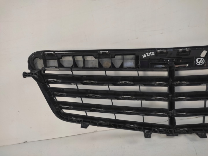 MERCEDES E-KLASA W212 GRILLE CALANDRE RADIATEUR AVANT 2009-