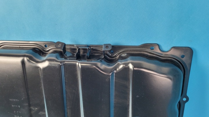 BMW 3' G20 330E 21R PROTECTION COUVERCLE RÉSERVOIR CARBURANTS 7387202