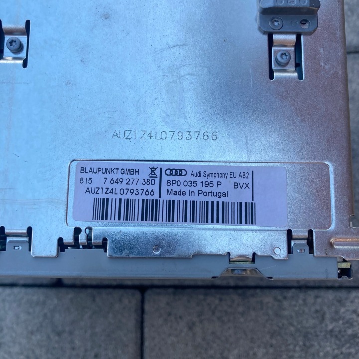 AUDI A3 LIFT 2011R RADIO SYMPHONY 2DIN SANS CODE 8P0035195P