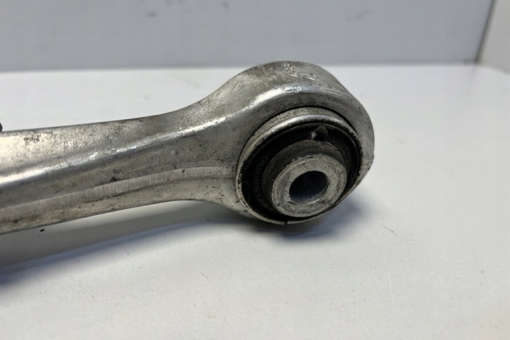BRAS DE SUSPENSION ARRIÈRE GAUCHE BMW 3 (F30, F80) 2284777 2014