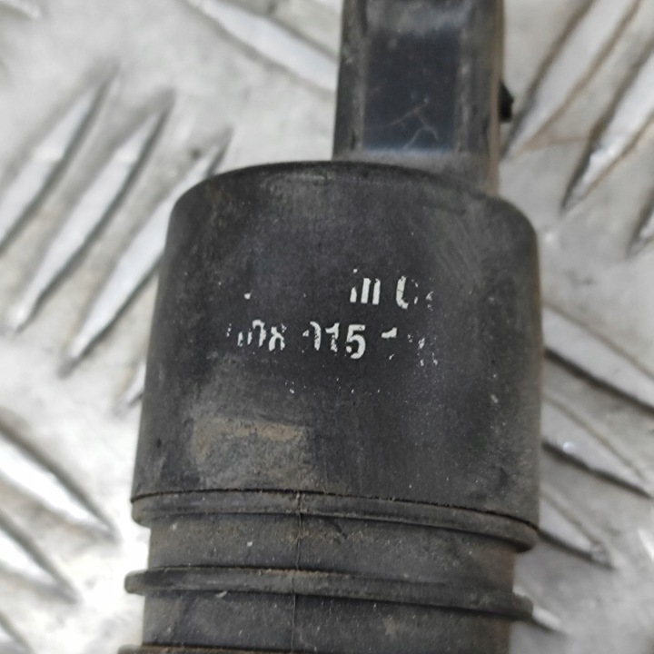 PORSCHE 911 996 2005 POMPE LAVE-GLACE VITRES AVANT AVANT