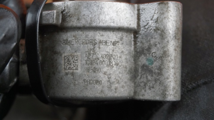 W204 W212 C207 A207 1.8 CGI 12R 156KM 271820 POMPE INJECTION A2710702201