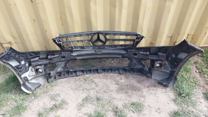MERCEDES C-KLASA W204 AMG 07-10 PARE-CHOCS AVANT AVANT A2048853725