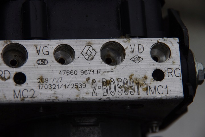 POMPE CONTRÔLEUR ABS ESP DACIA DUSTER I LIFT 476609671R 0265257988