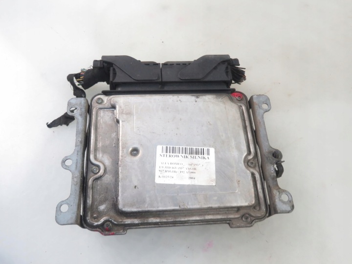 CONTRÔLEUR ALFA ROMEO 147 1.9 JTD 0281011429