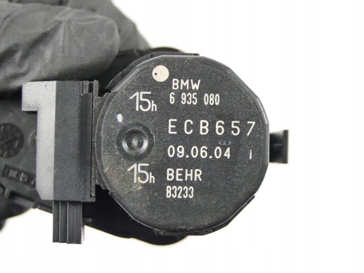 PETIT MOTEUR RÉCHAUFFEURS COMMANDE KLAPAMI BMW 7 E65 01-08R. 3.0D M57N