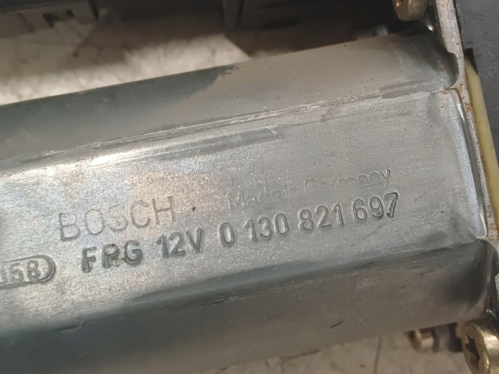 VW PASSAT B5 96- PETIT MOTEUR PODNSZENIA VITRES GAUCHE ARRIÈRE 3B5839751G