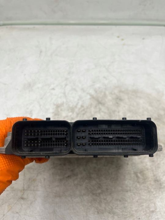 ORDINATEUR CONTRÔLEUR MOTEUR VW GOLF V 03G906016B