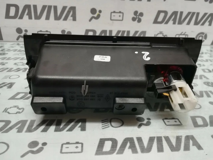 CENDRIER TABLEAU DE BORD INSTRUMENTATION AVANT CENTRUM 2009 3C0863284G 3C0857961