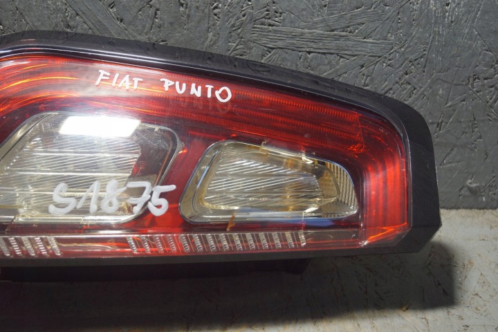 FIAT GRANDE PUNTO EVO PHARE GAUCHE ARRIÈRE (S1875)