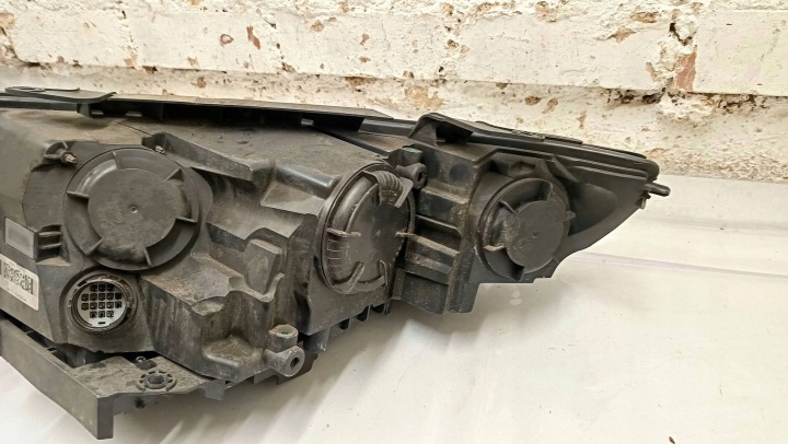 PHARE DROITE AVANT PROJECTEUR DROIT LAND ROVER DISCOVERY SPORT FK72-13W029-AD