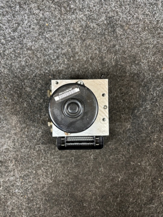 POMPE ABS FORD MONDEO MK3 2.0 5WK84031