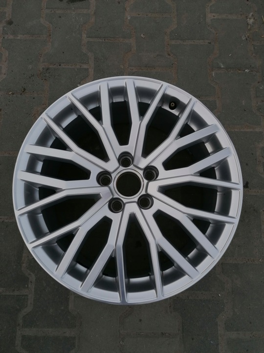 LLANTA AUDI TT 8S0 8.5X18 ET 50 8S0601025G 