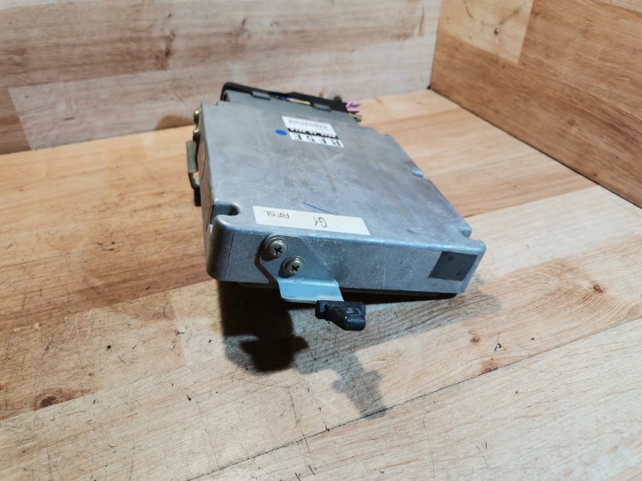 CONTRÔLEUR MOTEUR MAZDA 6 2.0CITD 02' UNIVERSEL