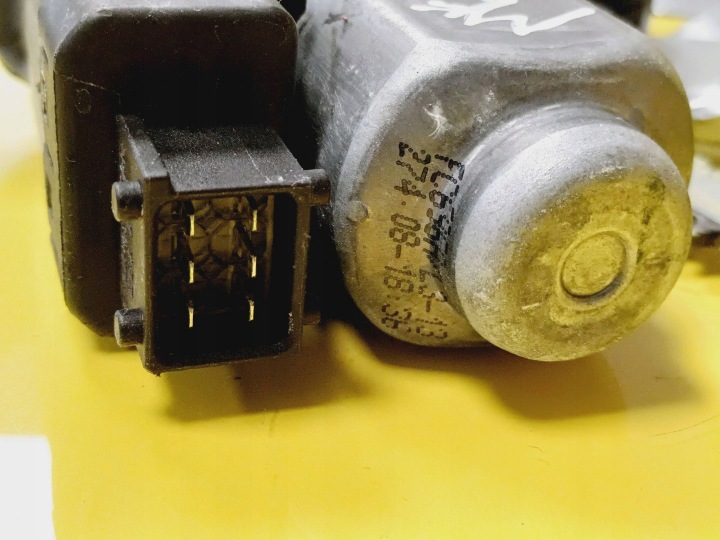 ÉLÉVATEUR VITRE DROIT AVANT OPEL MERIVA A 6 GOUPILLE 93189578 NR292
