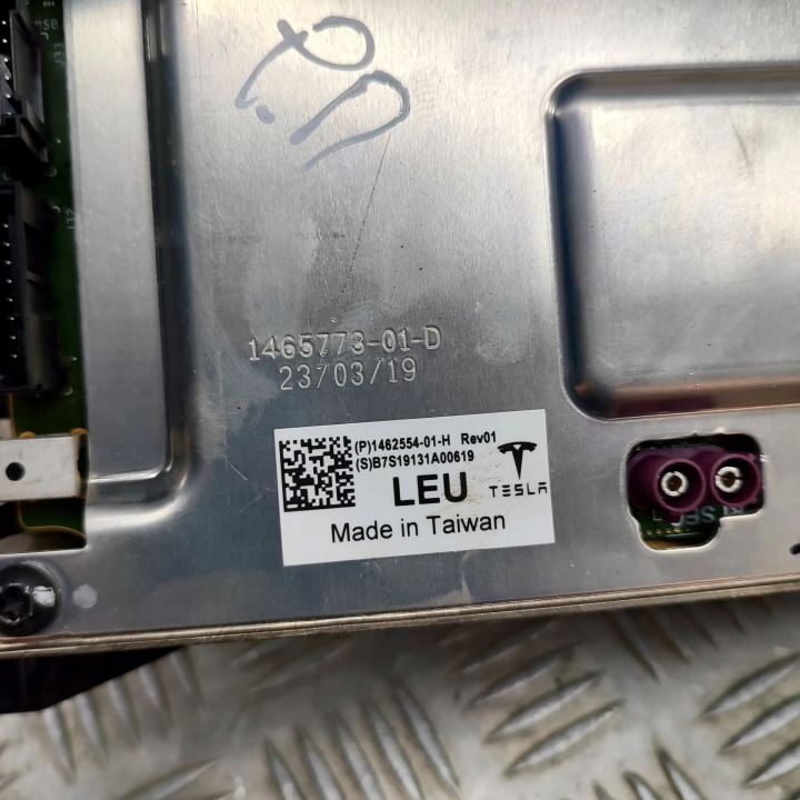 TESLA MODÈLE 3 2019 AUTRE ÉQUIPEMENT ÉLECTRIQUE