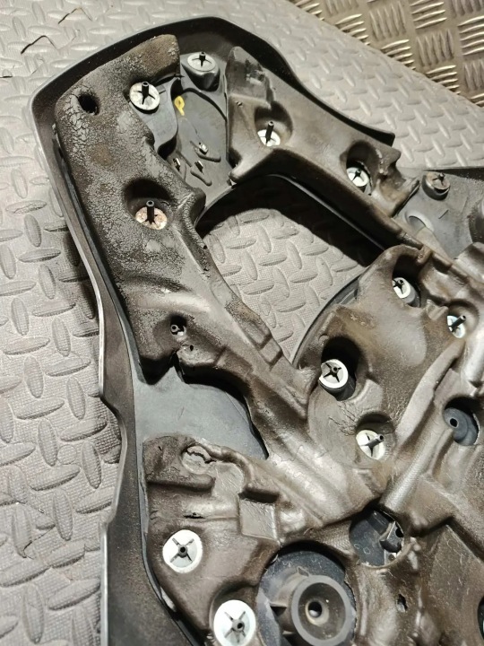 SUPÉRIEURE PROTECTION MOTEUR MASERATI QUATTROPORTE VI 670006532 2014