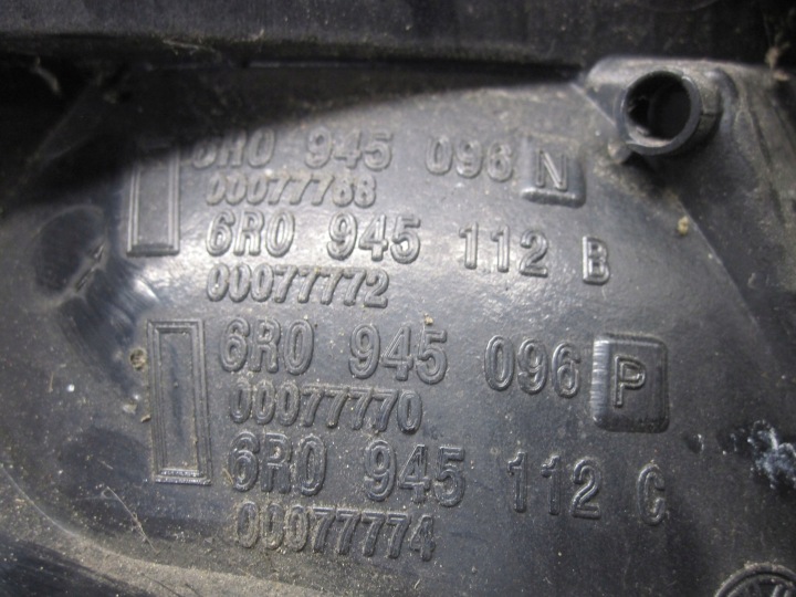 VW POLO V 6R PHARE DROITE ARRIÈRE 6R0945112B 6R0945096N