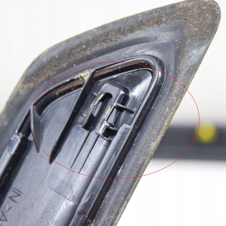 BMW 1 F20 F21 2014 KIT MOULURES SEUILS (WEWNETRZNYCH)