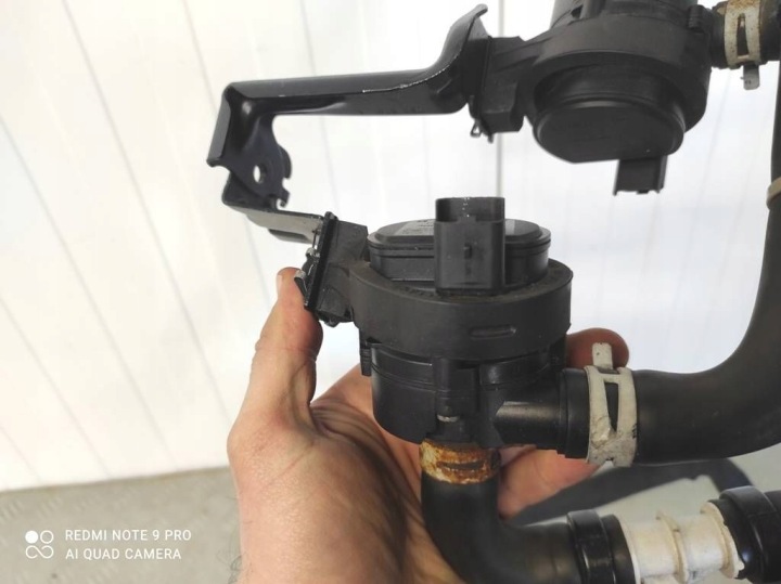 POMPE CIRCULATION EAU CONDUITES DE DÉRIVATION EAU 925164GA0A OPEL MOVANO II B 2.3 DCI