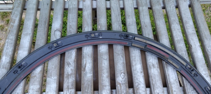 MOULURE GARDE-BOUE DROITE AVANT AUDI E-TRON 4KE 4KE853718A