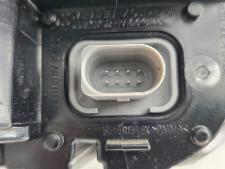 AUDI TT TTS 8S 2014-2022 ARRIÈRE PHARE DROITE DROIT ARRIÈRE 8S0945096E LED EUROPE