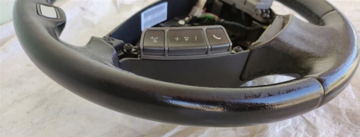VOLANT MULTIFONCTION BMW E65 E66 LIFT 6766989