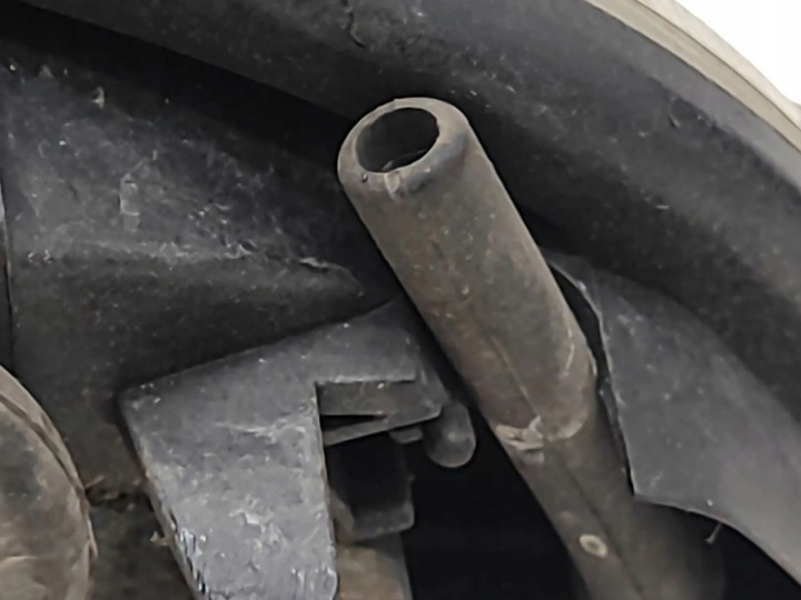 PHARES ANTIBROUILLARD GAUCHE AVANT LANCIA DELTA III (844_) 51775550 1.6L DIESEL 88KW 2008