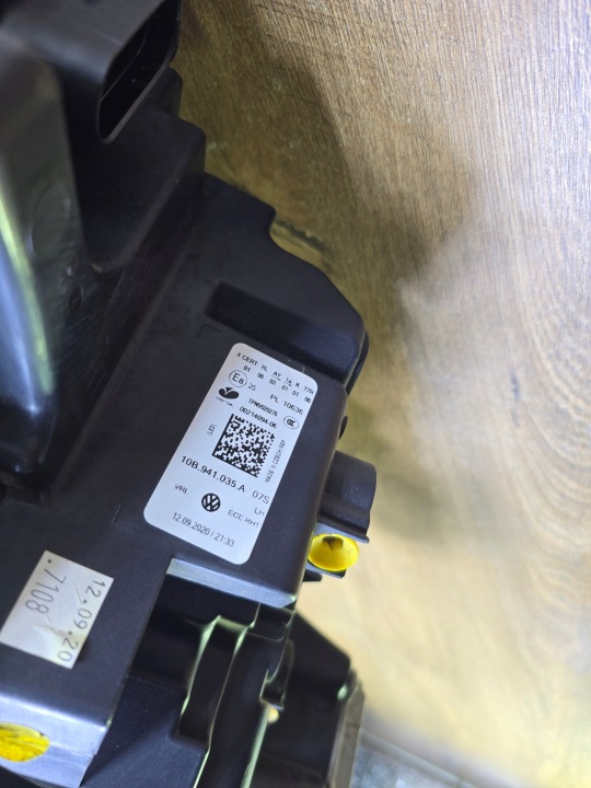 VW ID3 ID.3 ID 3 PHARE AVANT AVANT GAUCHE IQ 10B941035A