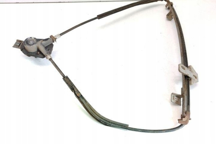 ÉLÉVATEUR VITRES DROITS AVANT PORTES VW POLO (86C, 80) 191837402 1.04L