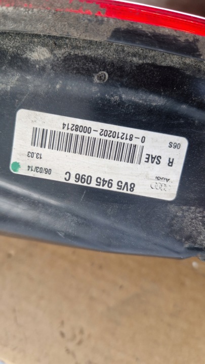 NEU AUDI A3 8V LED-RÜCKLEUCHTE HINTEN LINKS AUSSEN 8V5945095C