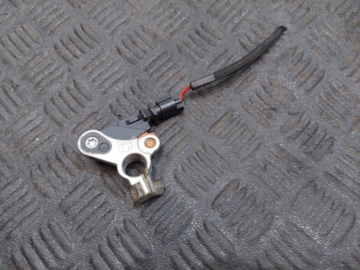 SERRE-CÂBLE NÉGATIVE 04692269AI JEEP CHEROKEE V KL 2.2 CRD