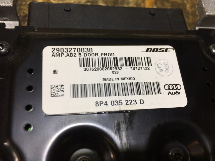 AUDI A3 8P LIFT SPORTBACK AMPLIFICATEUR 8P4035223D
