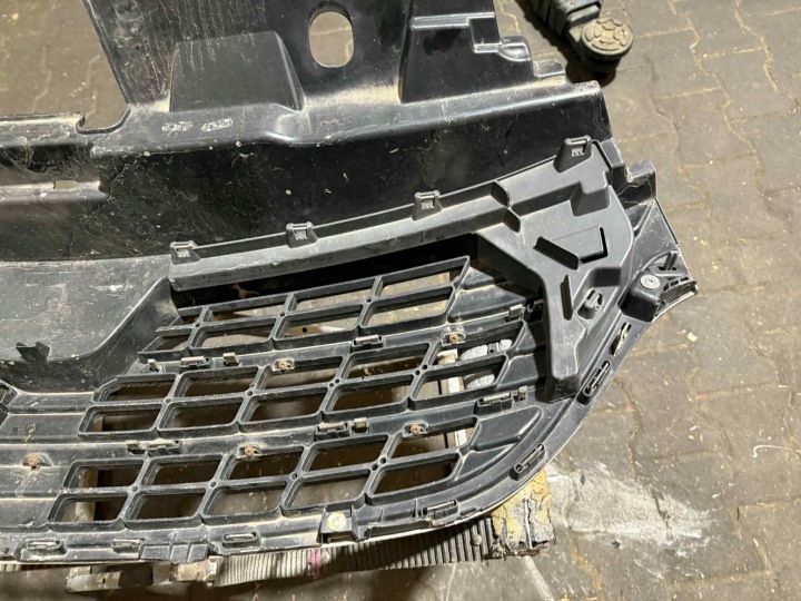 RENAULT TRAFIC III LIFT CALANDRE GRILLE 623109221R