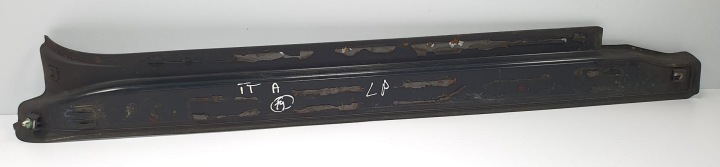 MOULURE REVÊTEMENT SEUIL GAUCHE AVANT AUDI TT 8N 8N8853491