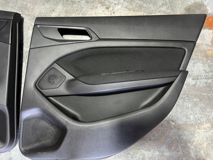 PEUGEOT 308 T9 II LIFT COLLECTEUR GARNITURE PORTES AVANT ARRIÈRE GAUCHE DROITE ENSEMBLE