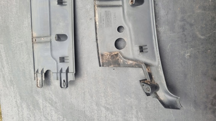 IVECO DAILY III IV DOUBLURE DE PASSAGE DE ROUE DROIT GAUCHE 504022283 504022283 ENSEMBLE NR 1G