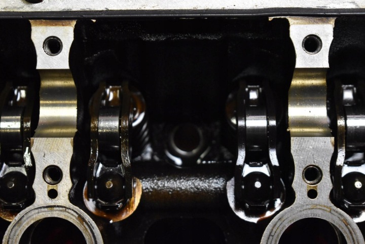 CULASSE MOTEUR GAUCHE 079103373AT AUDI A8 D3 4.2 FSI 350 KM LIFT 05-07