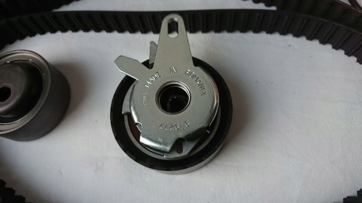 DISTRIBUTION POMPE CONTI AUDI A6 C4 2.5 TDI AEL