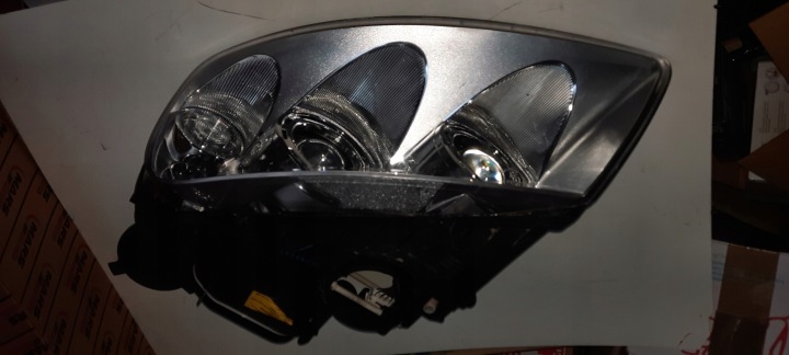 PROJECTEUR FEUX AVANT 441-1184LMLDHEM