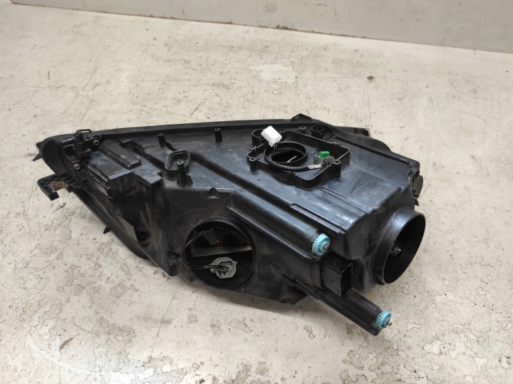 AUDI A3 8P LIFT 08- PHARE GAUCHE AVANT XÉNON 8P0941003 SUR PIÈCES