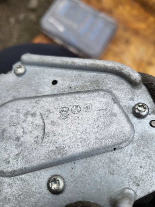 MASERATI LEVANTE JEEP COMPASS FIAT PETIT MOTEUR ESSUIE-GLACES ARRIÈRE MS259600-2930