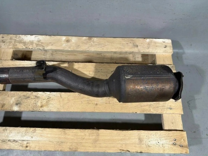 CATALYSEUR PORSCHE CAYENNE (92A) 95811302351 4.8L GASOLINE 368KW 2013