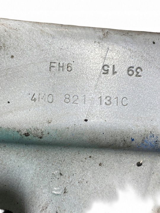 AUDI Q7 4M FIXATION GARDE-BOUE