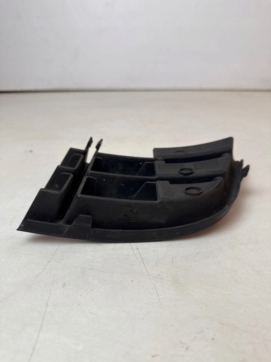 CALANDRE GRILLE PARE-CHOCS DROITE SKODA FABIA II LIFT