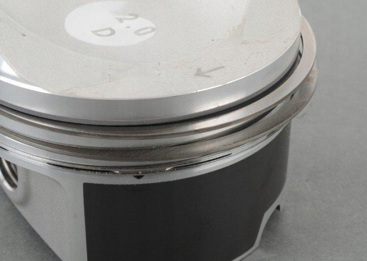 PISTON COMPLET VAG AUDI A3 A4 A6 VOLKSWAGEN GOLF ORIGINAL 06D107066D
