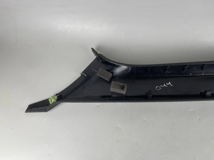PROTECTION MONTANTS A DROITE CÔTÉ CITROEN DS7 CROSSBACK 98168957